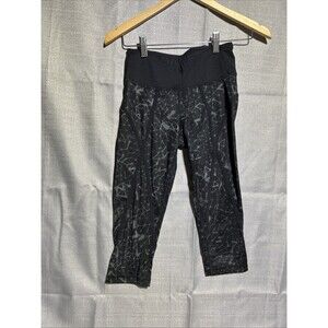 Lululemon Pedal Pace Crop Capri Size 4 Black Grey Galaxy Women's Star Crushed